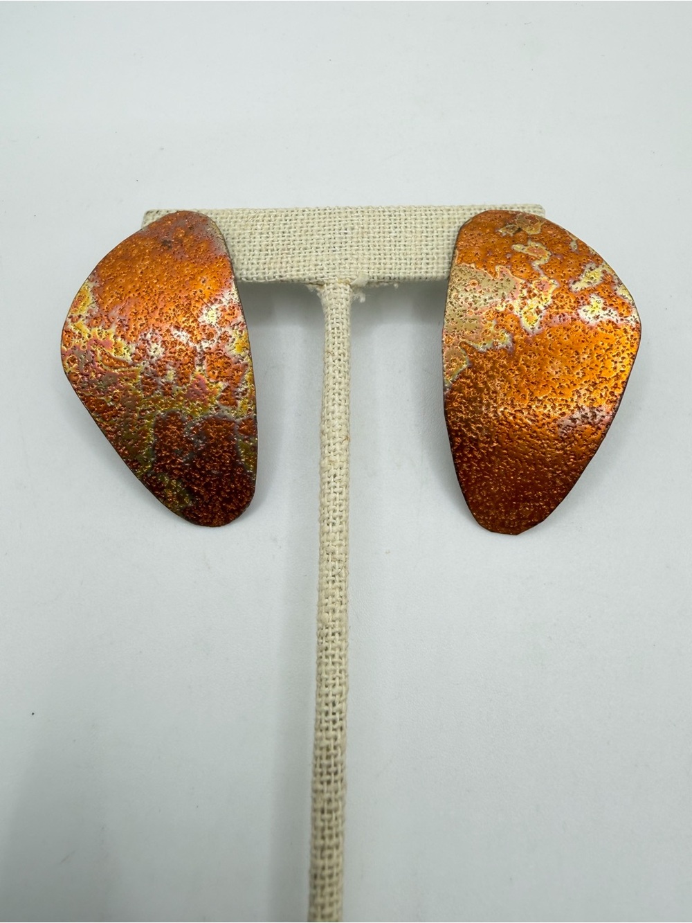 Vintage hammered COPPER artisan stud/pierced‎ earrings!